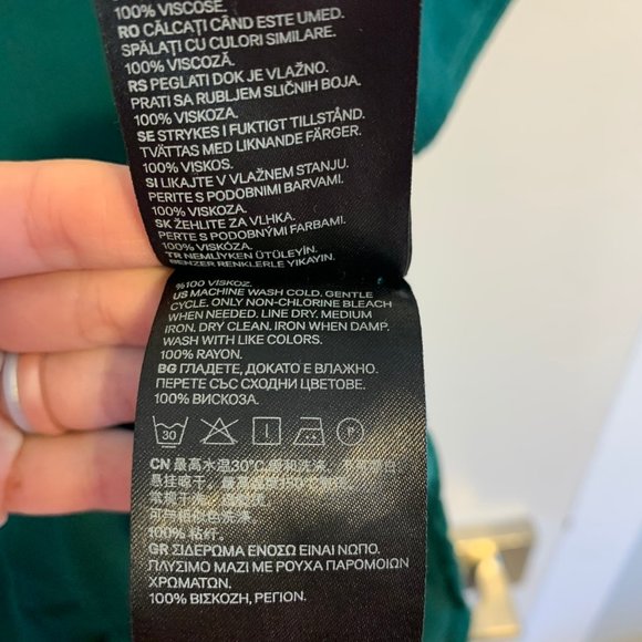 H&M Flowy Blouse - Picture 4 of 8